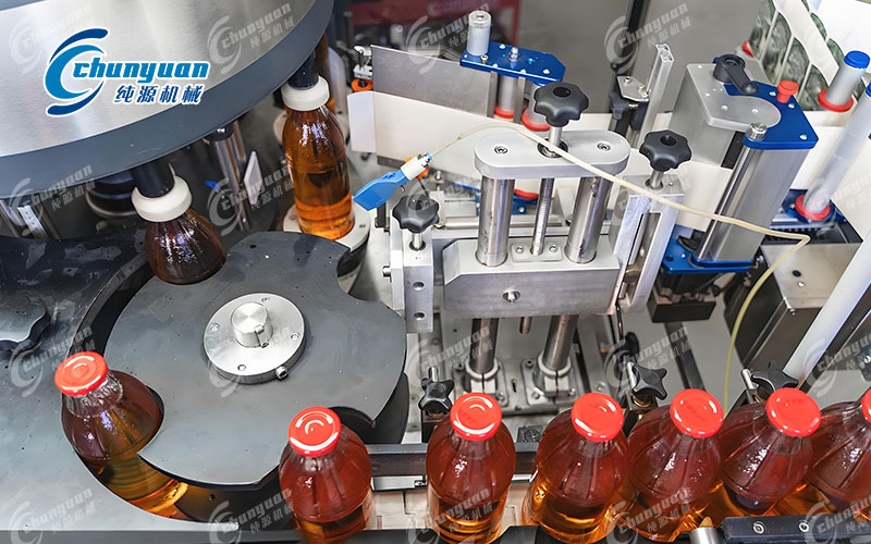 玻璃瓶果汁灌裝機(jī)-3