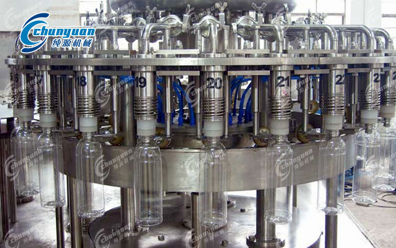 碳酸飲料灌裝機(jī)-3